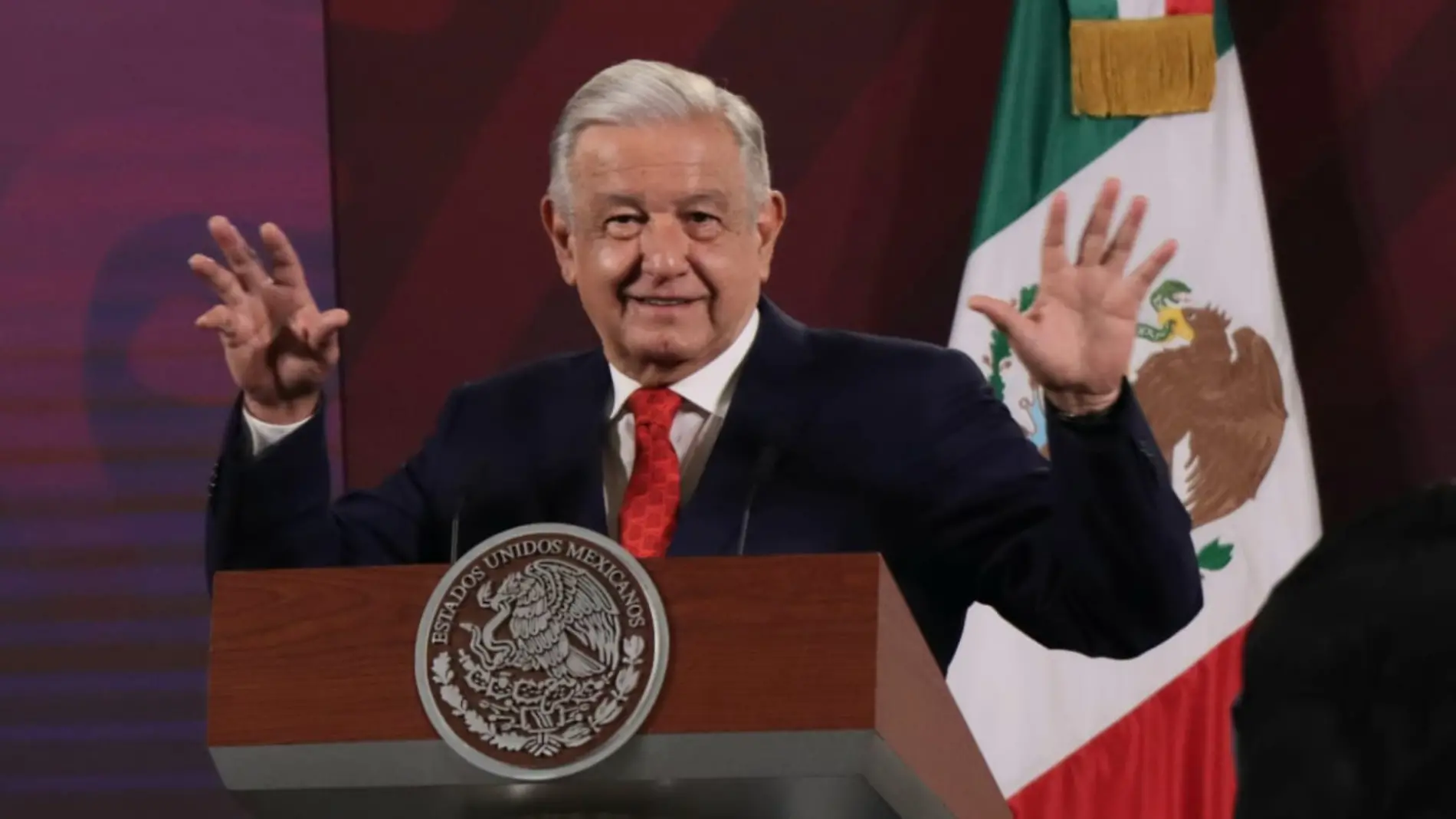 AMLO durante mañanera 